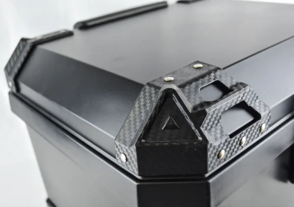 Maletero En Abs De 45 Litros Con Chapa Metalica